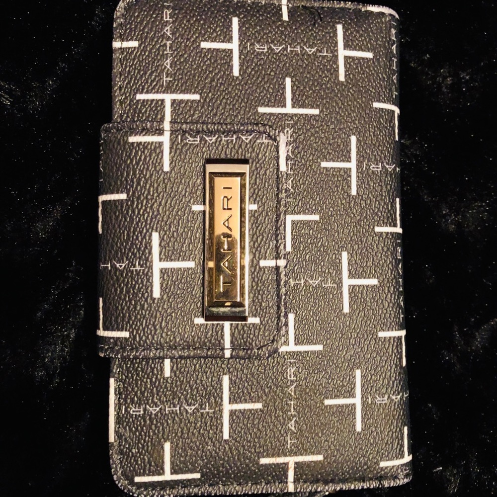 TAHARI Wallet